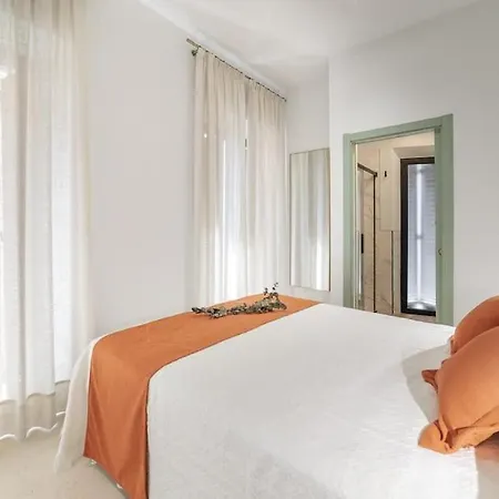Bs Brand New Triplex Private Terrace Downtown Parking Daire Sevilla