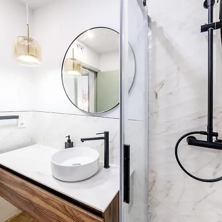 Bs Brand New Triplex Private Terrace Downtown Parking * Sevilla
