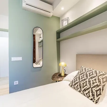 Bs Brand New Triplex Private Terrace Downtown Parking *